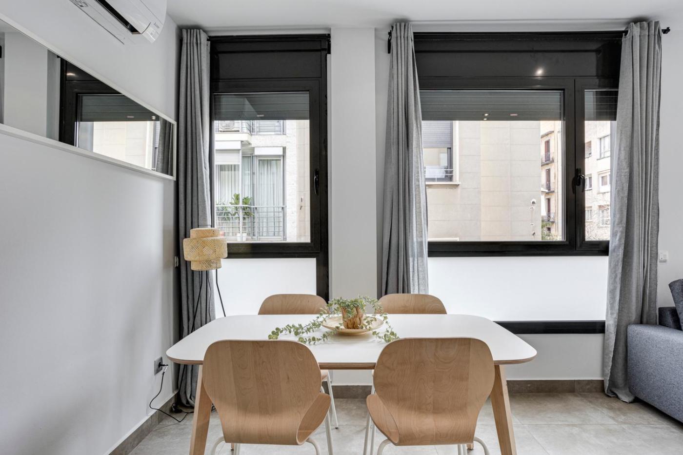 Urban Flats Vallirana 巴塞罗那 外观 照片